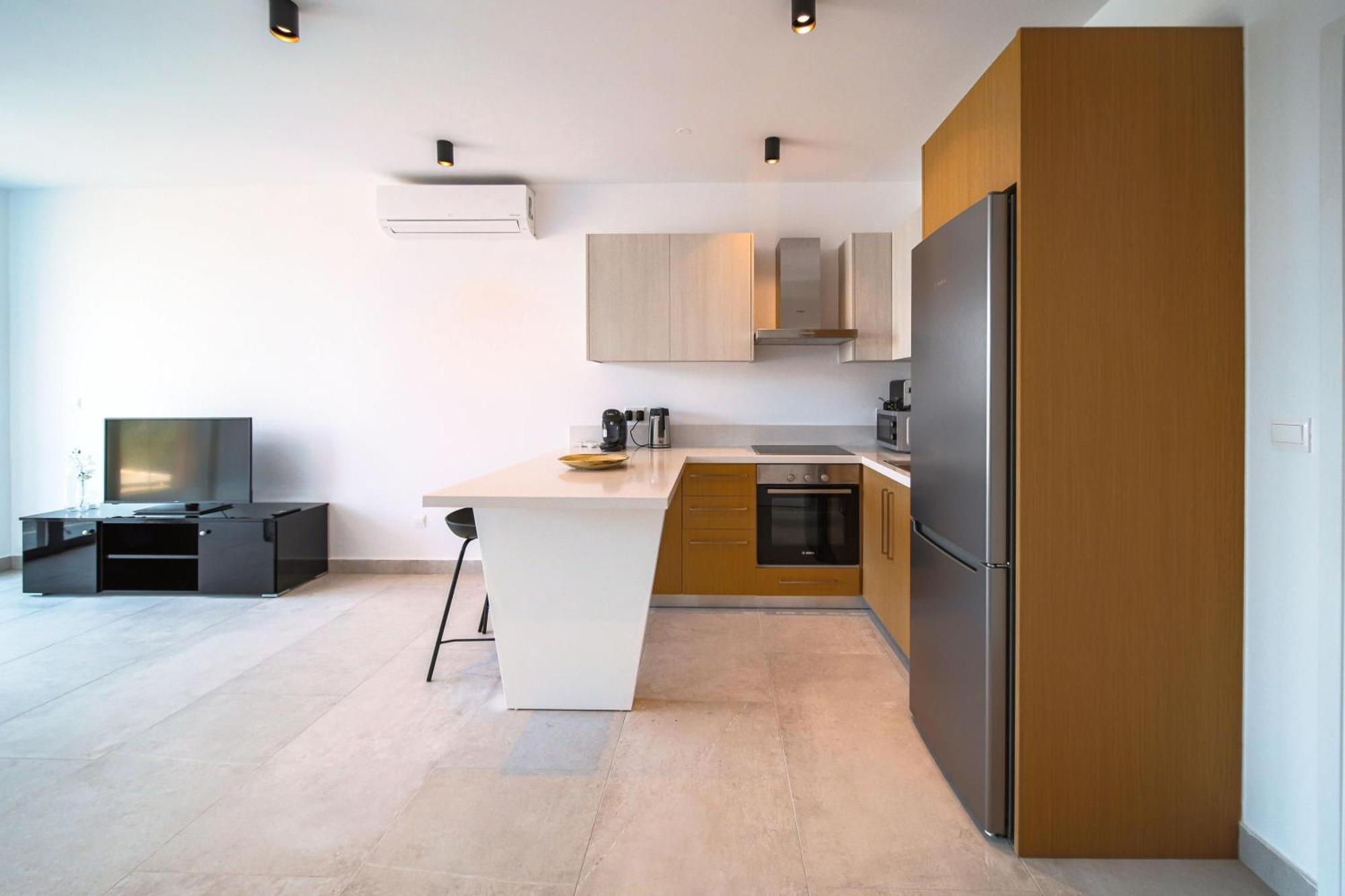 Avenue 102 1 Bed Apartment Paphos Exterior foto